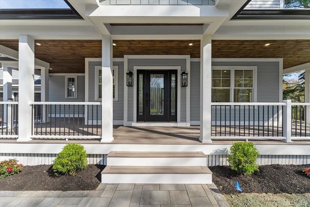 150 Fruit St, Hopkinton, MA 01748