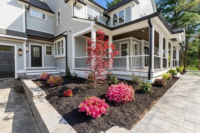 150 Fruit St, Hopkinton, MA 01748