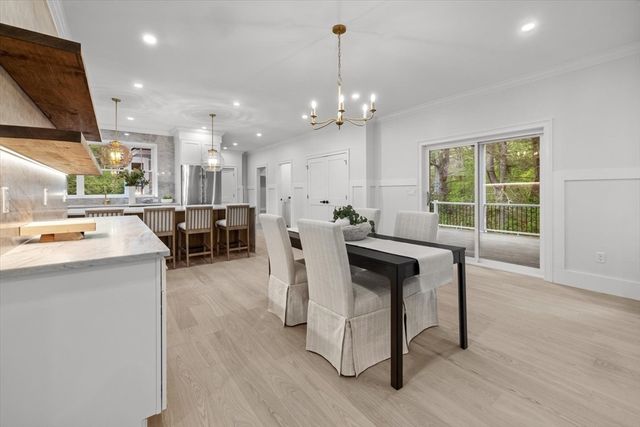 150 Fruit St, Hopkinton, MA 01748