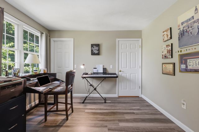 140 Commonwealth Ave 23, North Attleboro, MA 02760