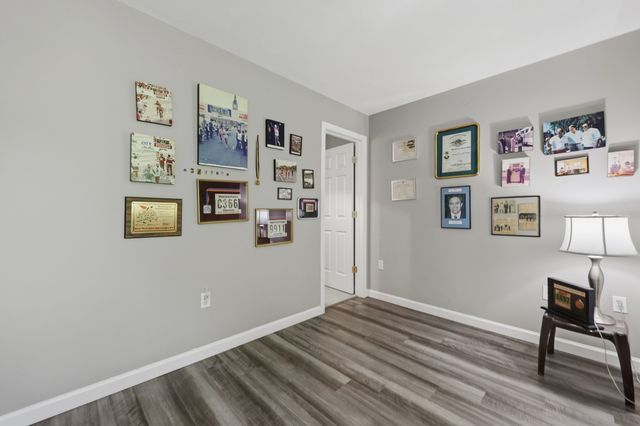 140 Commonwealth Ave 23, North Attleboro, MA 02760