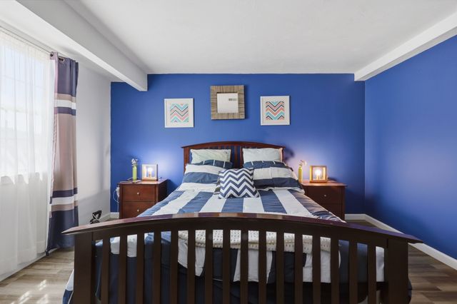 140 Commonwealth Ave 23, North Attleboro, MA 02760