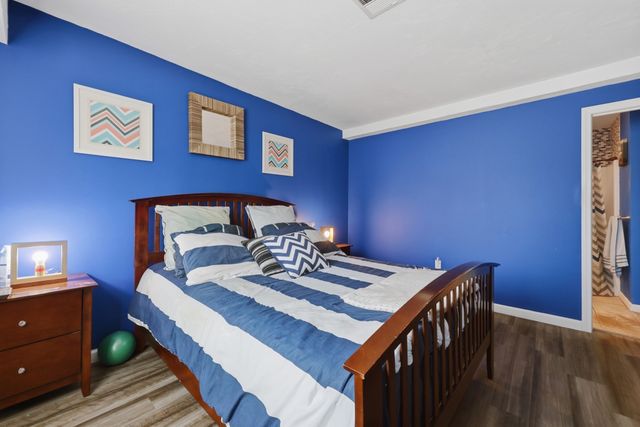 140 Commonwealth Ave 23, North Attleboro, MA 02760