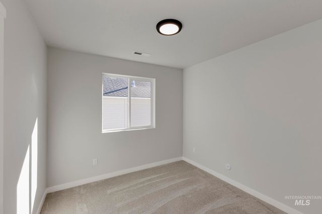 227 W 17th Ave, Jerome, ID 83338