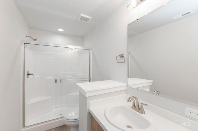 227 W 17th Ave, Jerome, ID 83338