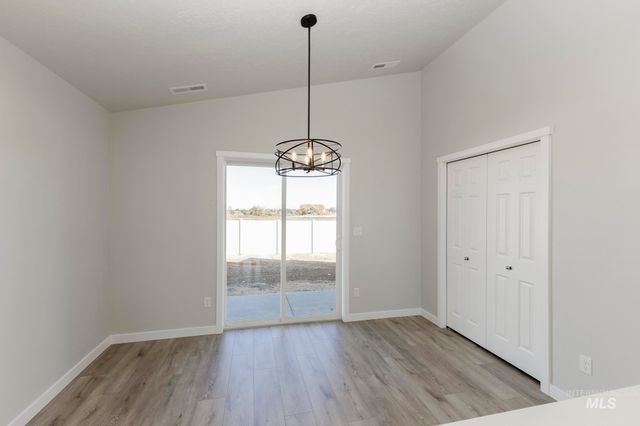 227 W 17th Ave, Jerome, ID 83338