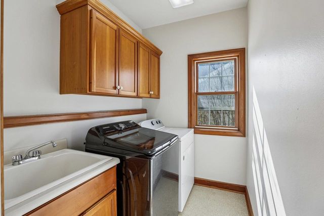 1606 Kohler Court, Waunakee, WI 53597