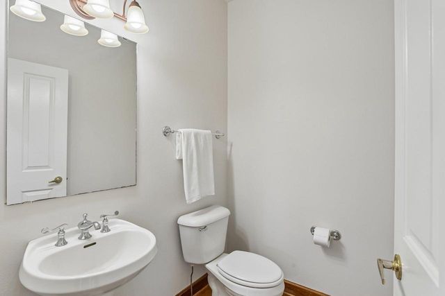 1606 Kohler Court, Waunakee, WI 53597