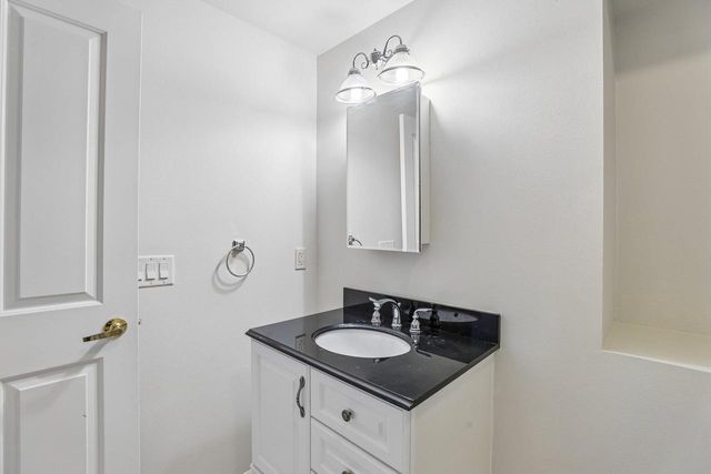 1606 Kohler Court, Waunakee, WI 53597