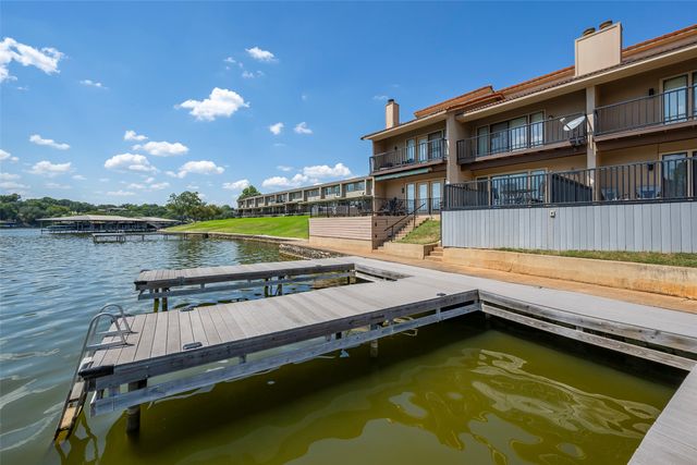 5515 Club Cove Court, De Cordova, TX 76049
