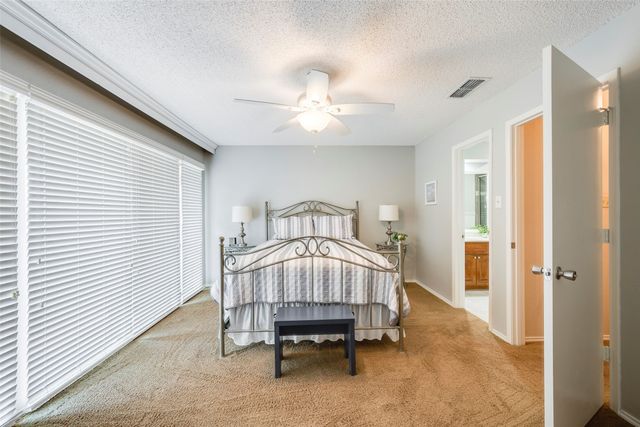 5515 Club Cove Court, De Cordova, TX 76049