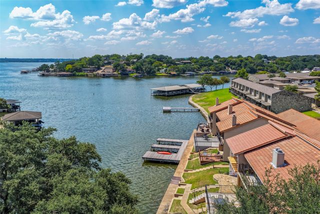 5515 Club Cove Court, De Cordova, TX 76049