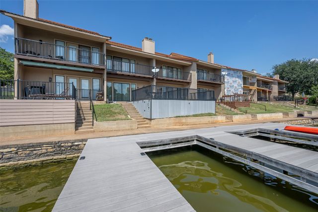 5515 Club Cove Court, De Cordova, TX 76049