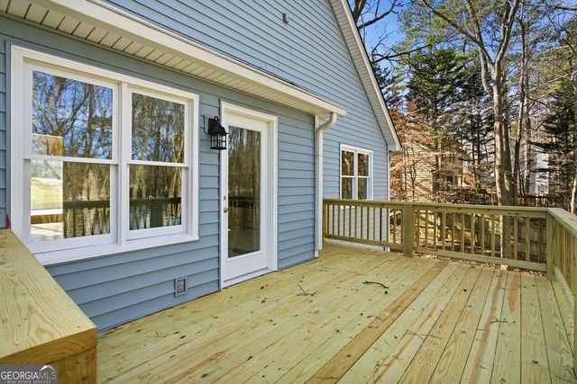 1518 Hillside Drive SE, Conyers, GA 30094