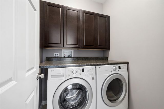 1987 Osprey Court 1987, Bartlett, IL 60103