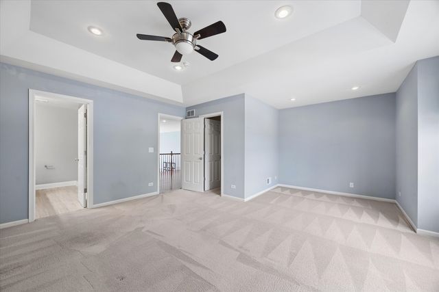 1987 Osprey Court 1987, Bartlett, IL 60103