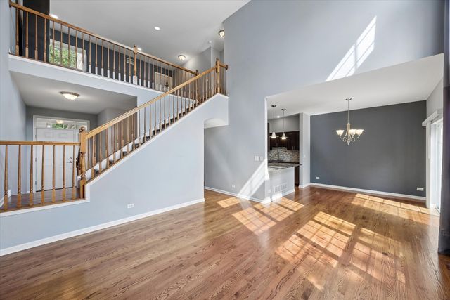 1987 Osprey Court 1987, Bartlett, IL 60103