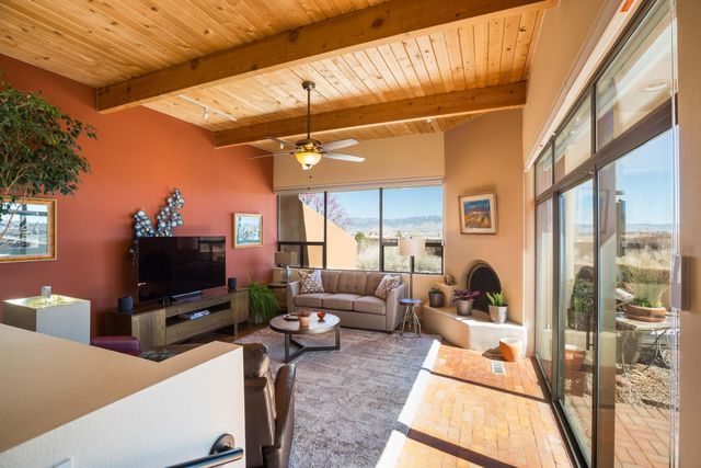 12 Mill Road NW, Albuquerque, NM 87120