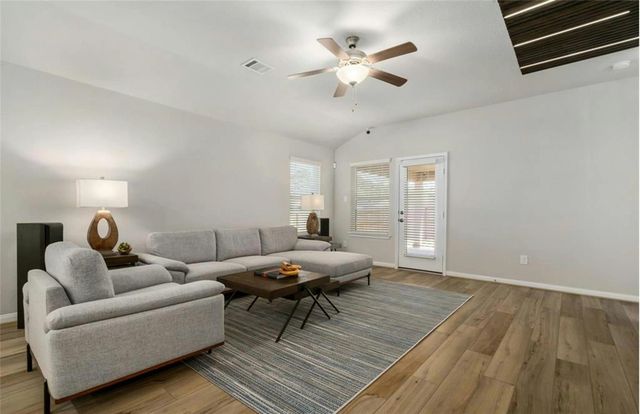 205 Cresta Cove Court, Montgomery, TX 77316