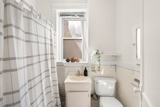 1840 Commonwealth Ave 8, Boston, MA 02135