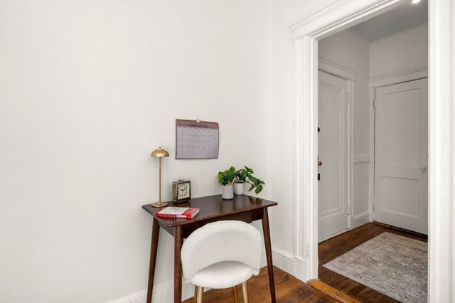 1840 Commonwealth Ave 8, Boston, MA 02135