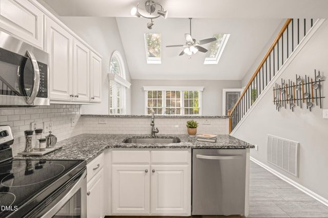 514 Autumngate Drive, Cary, NC 27518