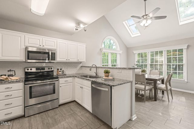 514 Autumngate Drive, Cary, NC 27518