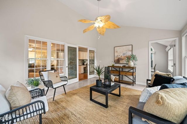 514 Autumngate Drive, Cary, NC 27518