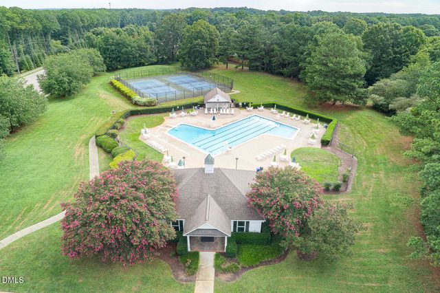 514 Autumngate Drive, Cary, NC 27518