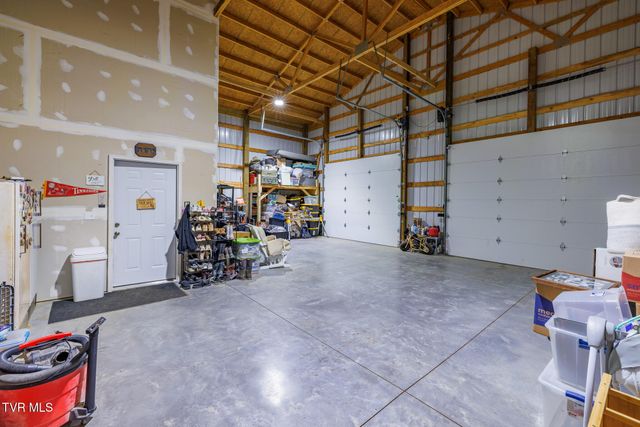 140 Bl Moore Lane, Jonesborough, TN 37659