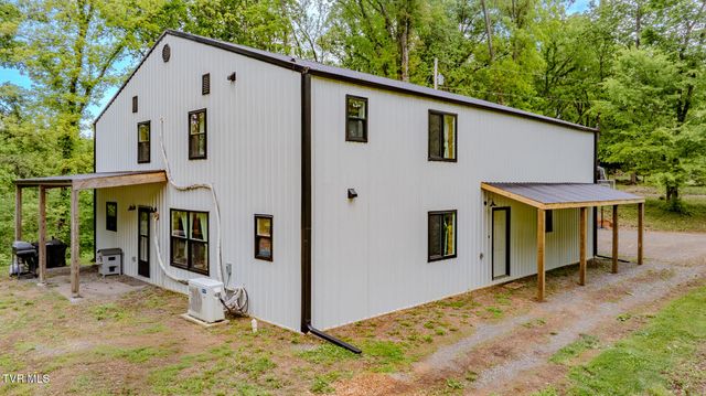 140 Bl Moore Lane, Jonesborough, TN 37659
