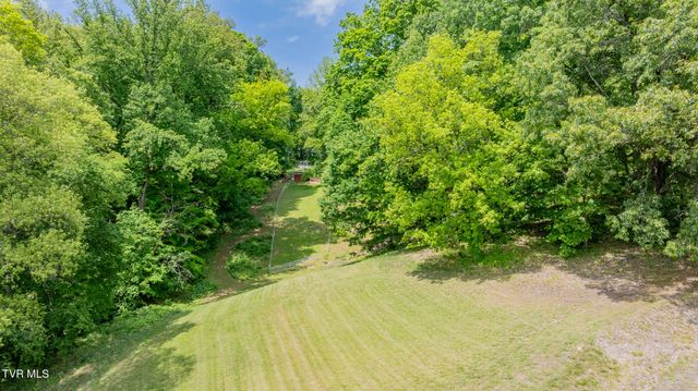 140 Bl Moore Lane, Jonesborough, TN 37659