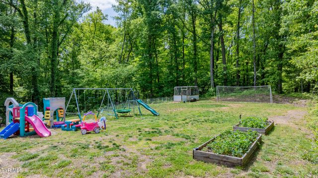 140 Bl Moore Lane, Jonesborough, TN 37659