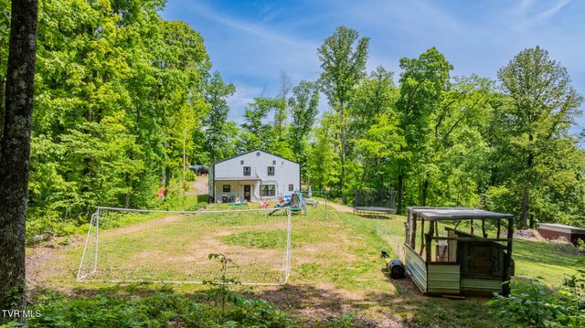 140 Bl Moore Lane, Jonesborough, TN 37659