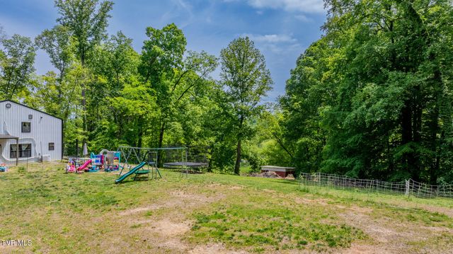 140 Bl Moore Lane, Jonesborough, TN 37659