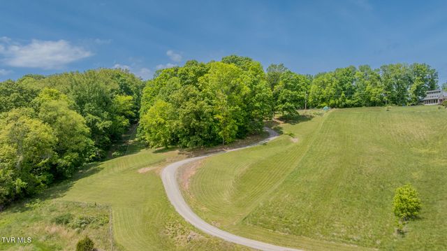 140 Bl Moore Lane, Jonesborough, TN 37659