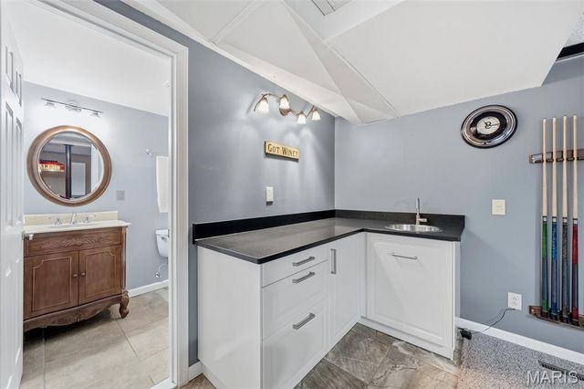 12067 Mereview Drive, St Louis, MO 63146