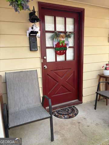 1317 Surrey Lane SW, Marietta, GA 30008