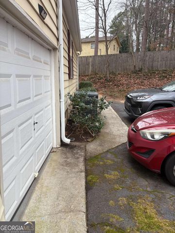 1317 Surrey Lane SW, Marietta, GA 30008