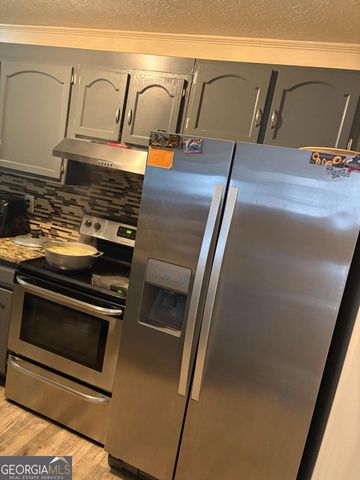 1317 Surrey Lane SW, Marietta, GA 30008