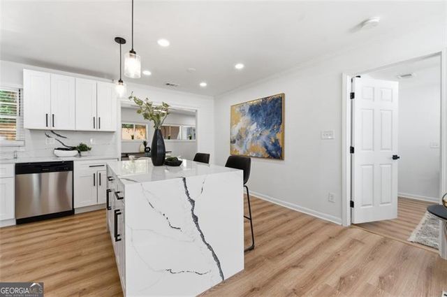 2541 SANTA BARBARA Drive NW, Atlanta, GA 30318