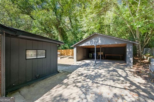 2541 SANTA BARBARA Drive NW, Atlanta, GA 30318