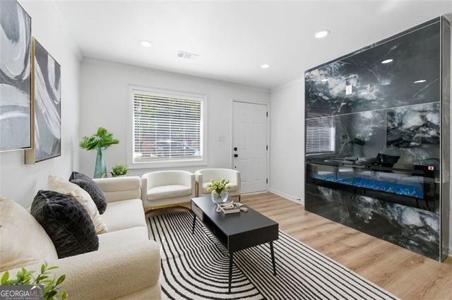 2541 SANTA BARBARA Drive NW, Atlanta, GA 30318