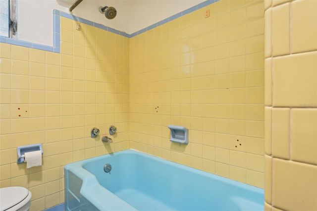 5005 N 15TH STREET, Tampa, FL 33610