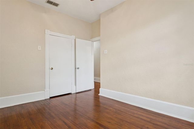 5005 N 15TH STREET, Tampa, FL 33610