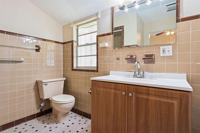 5005 N 15TH STREET, Tampa, FL 33610