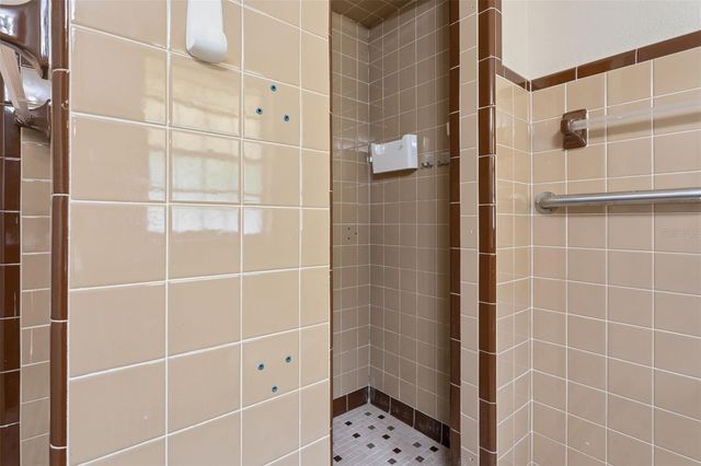 5005 N 15TH STREET, Tampa, FL 33610