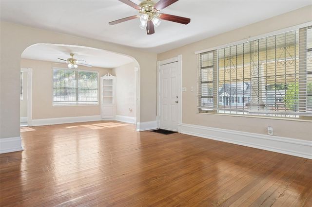 5005 N 15TH STREET, Tampa, FL 33610