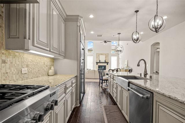 2504 Las Palmas Lane, Plano, TX 75075