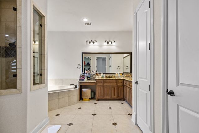 2504 Las Palmas Lane, Plano, TX 75075